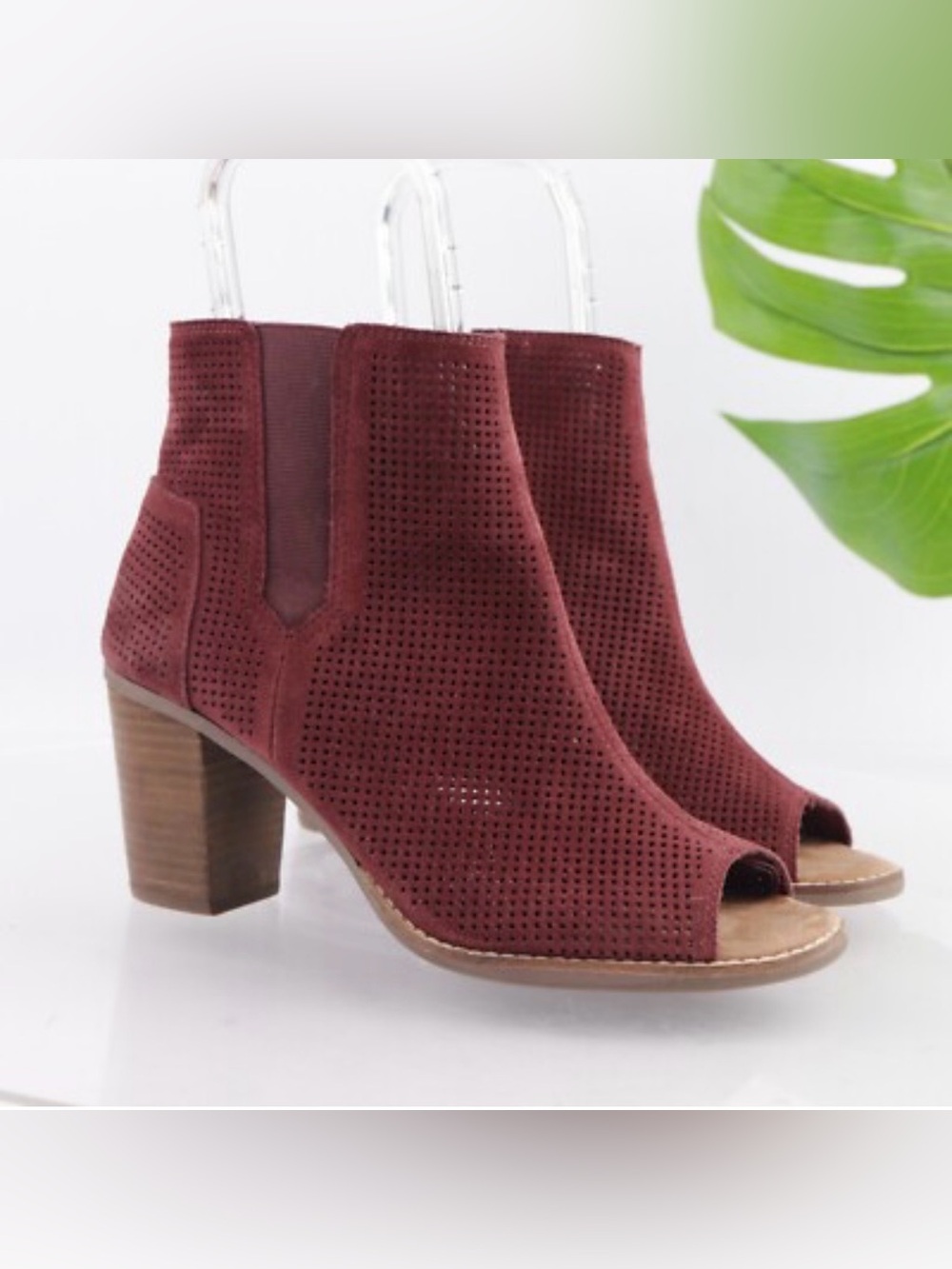 TOMS Majorca Leather Perforated Peep Toe Side Zip Ankle Bootie Burgundy Sz 7.5